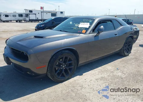 2021 Dodge Challenger Sxt z USA, uszkodzony, nr VIN 2C3CDZAGXMH533481